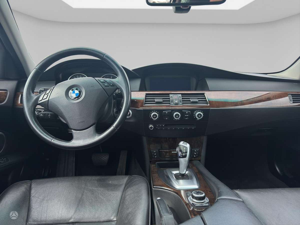 BMW 520, 2.0 l., universalas