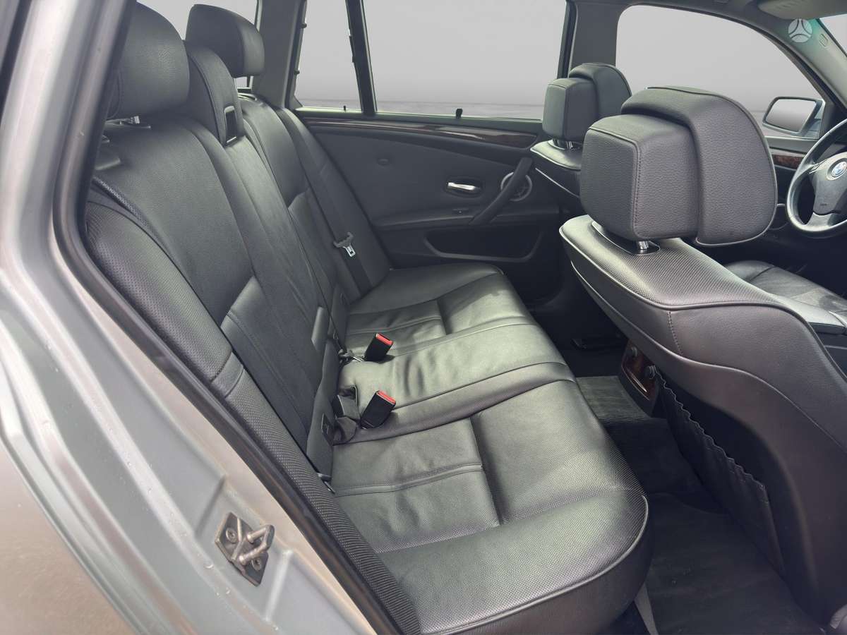 BMW 520, 2.0 l., wagon