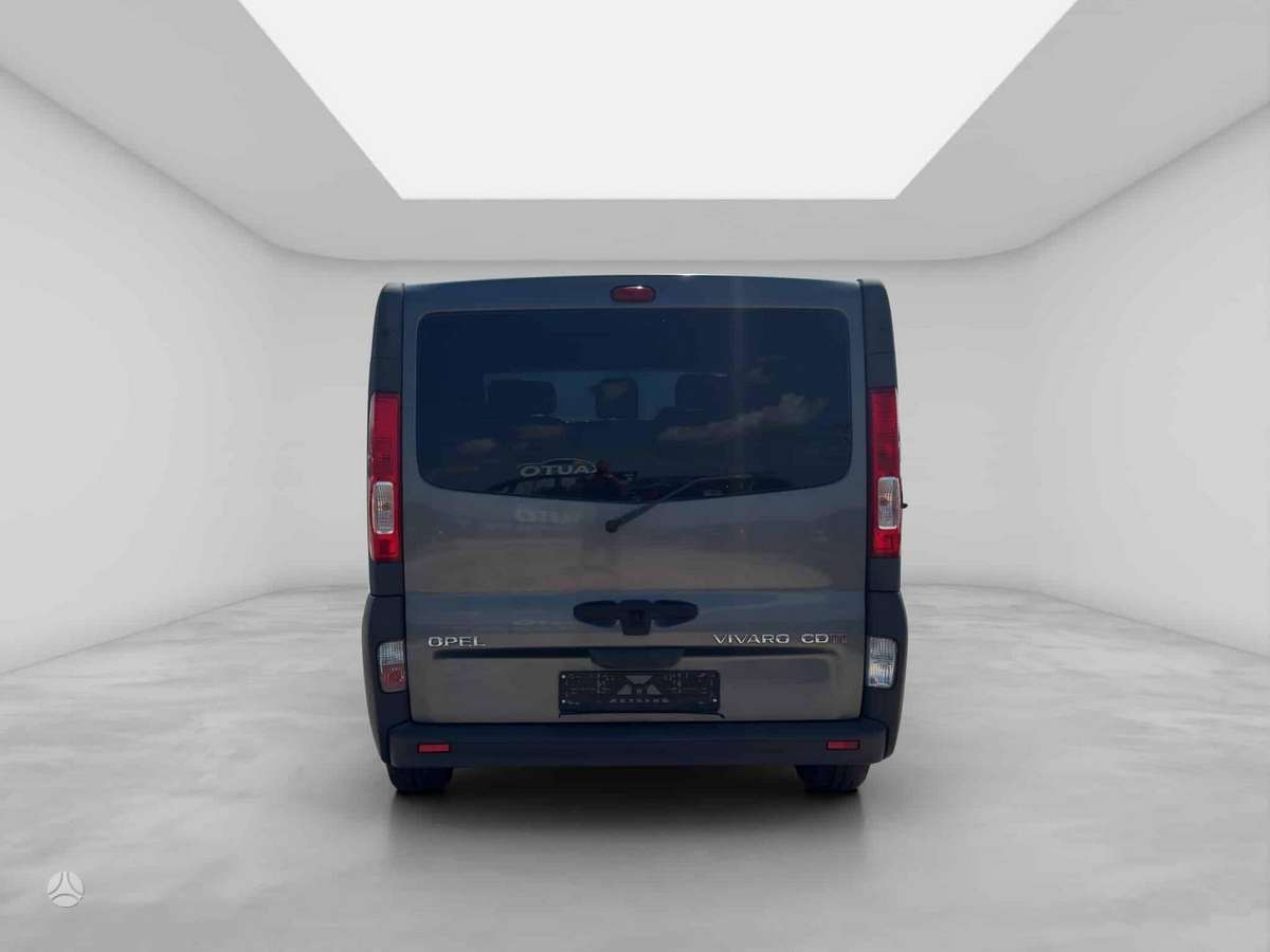 Opel Vivaro, 2.0 l., Минивэн