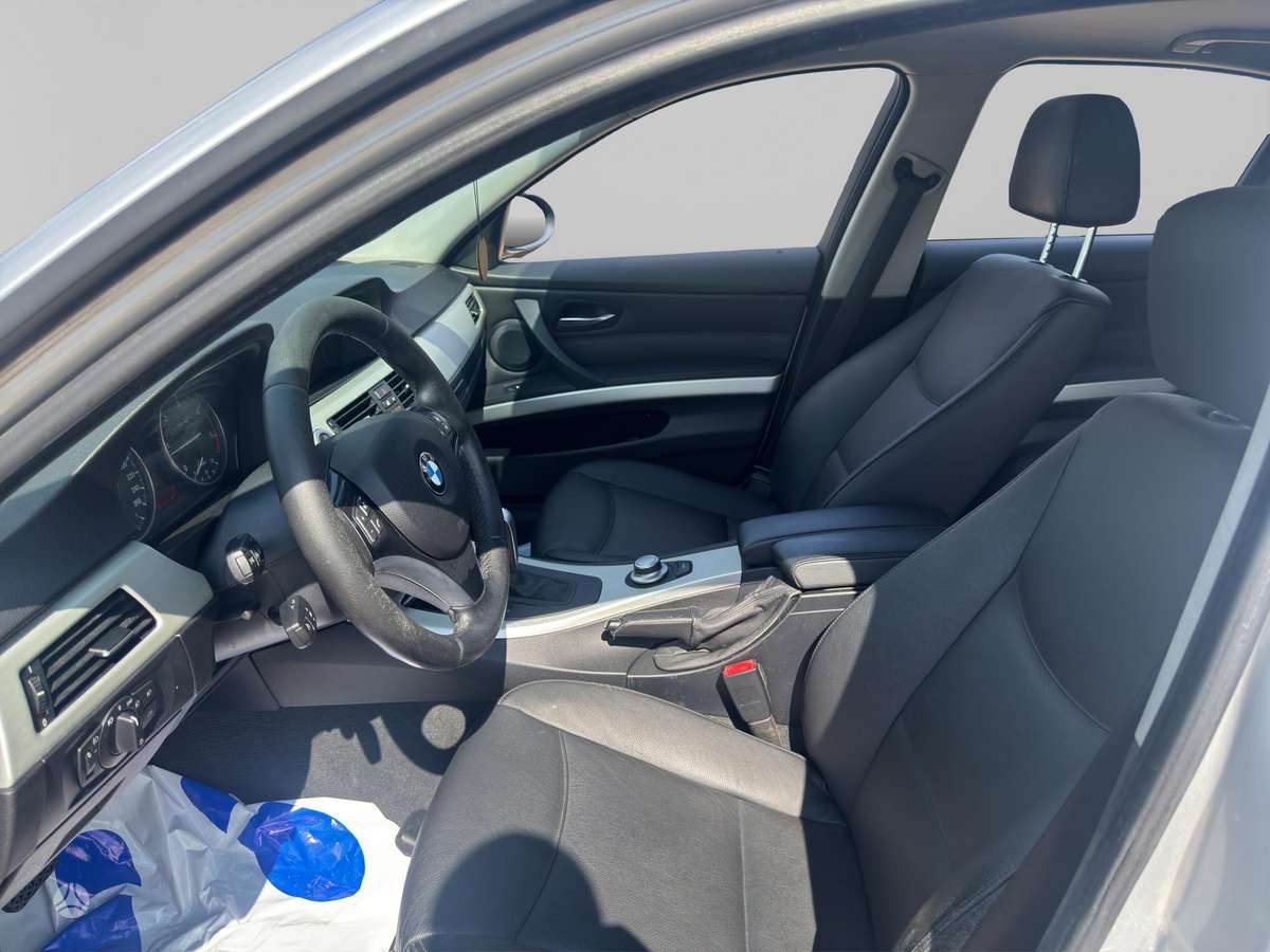 BMW 320, 2.0 l., sedanas