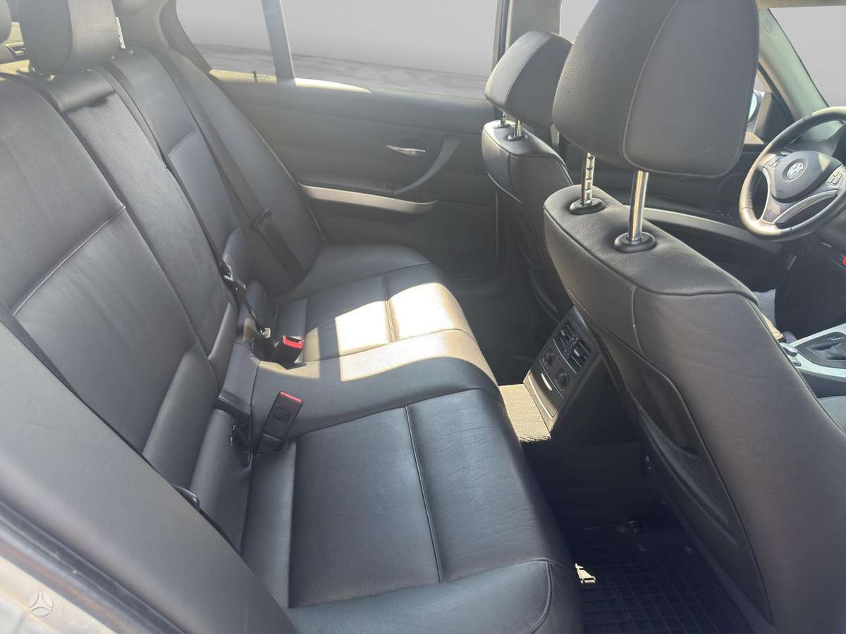 BMW 320, 2.0 l., sedanas