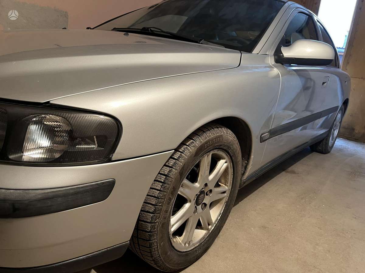 Volvo S60, 2.4 l., Седан