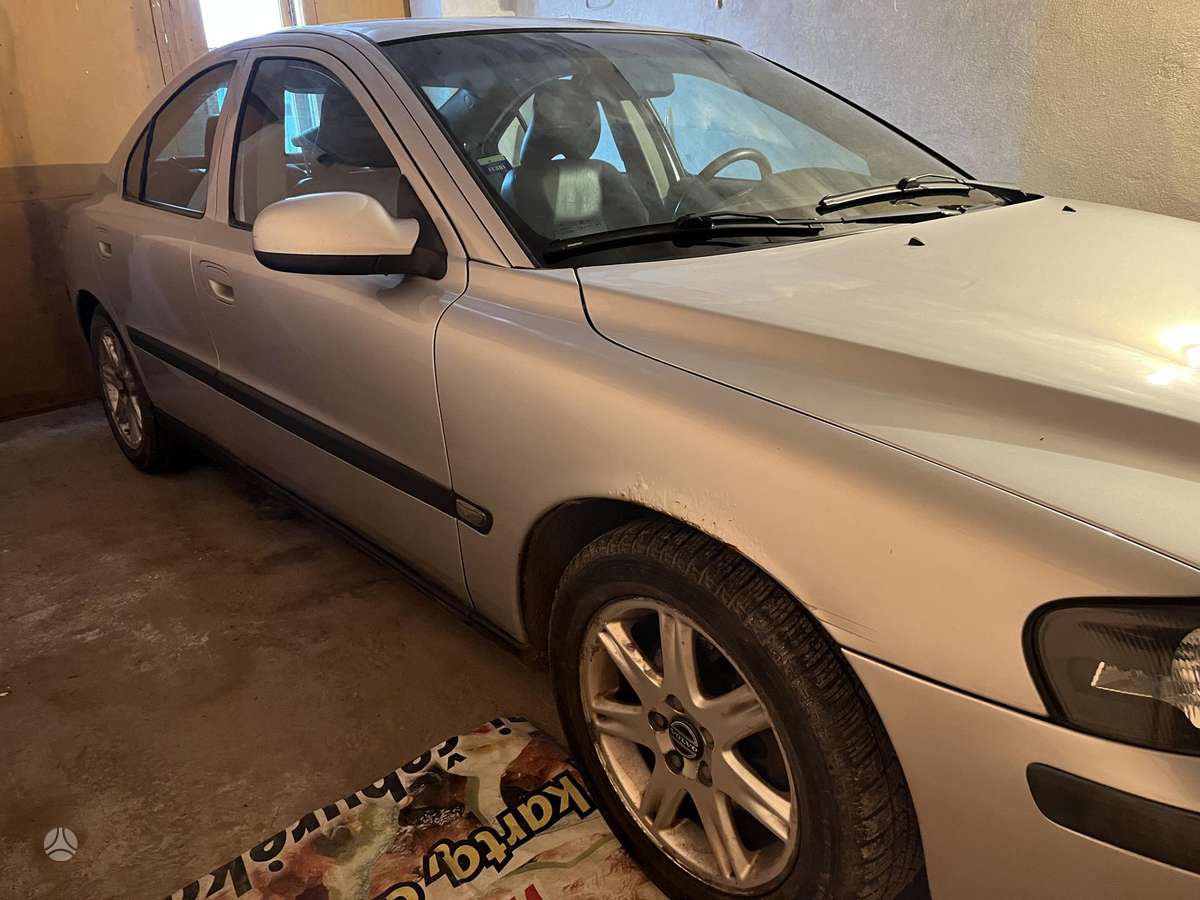 Volvo S60, 2.4 l., Седан