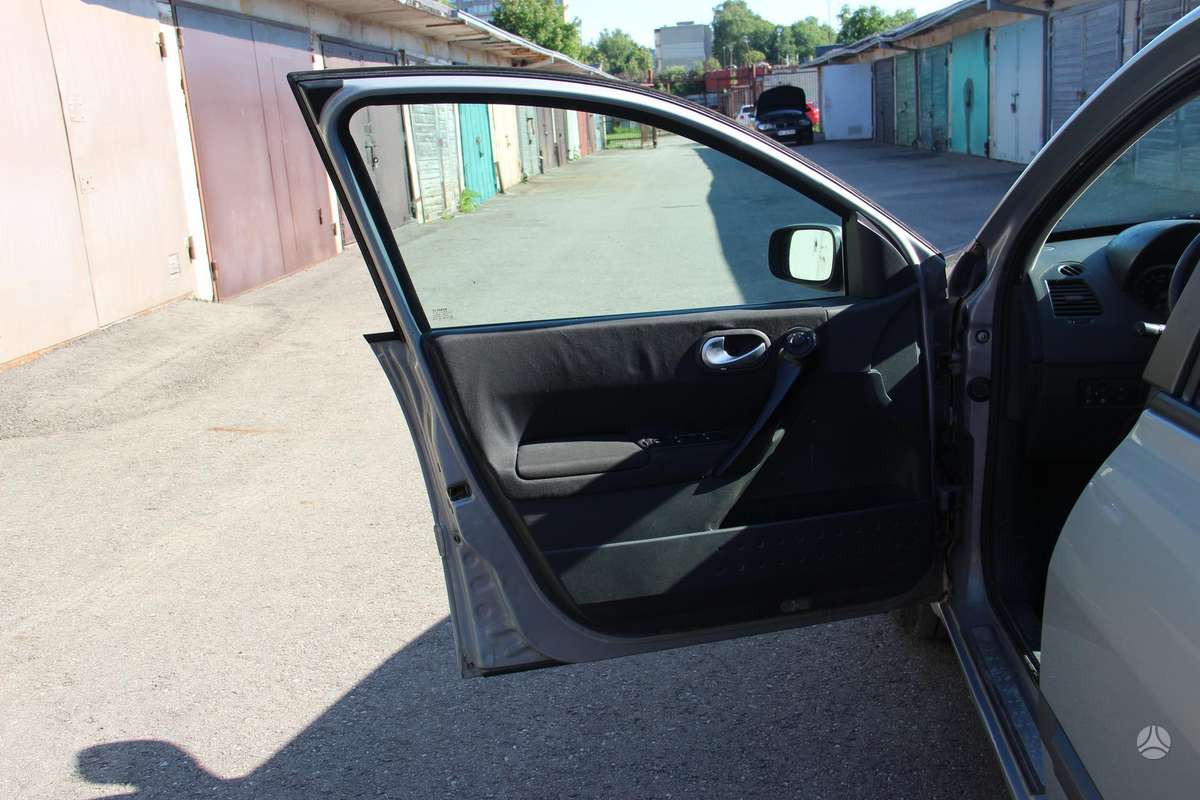 Renault Megane - 11