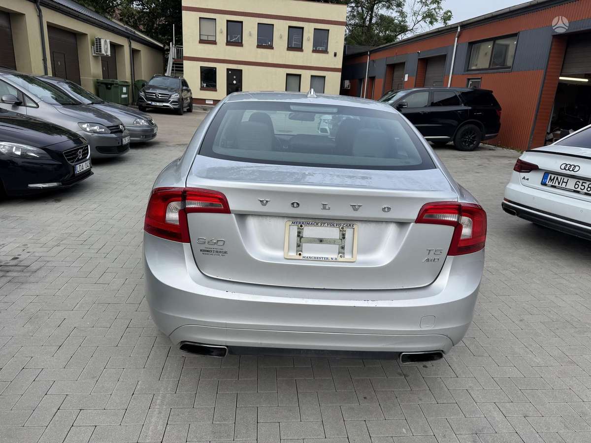 Volvo S60, 2.5 l., Седан
