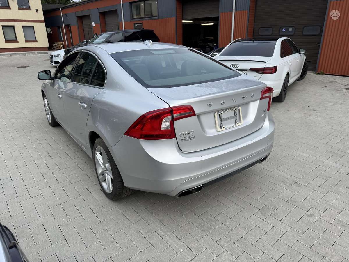 Volvo S60, 2.5 l., Седан