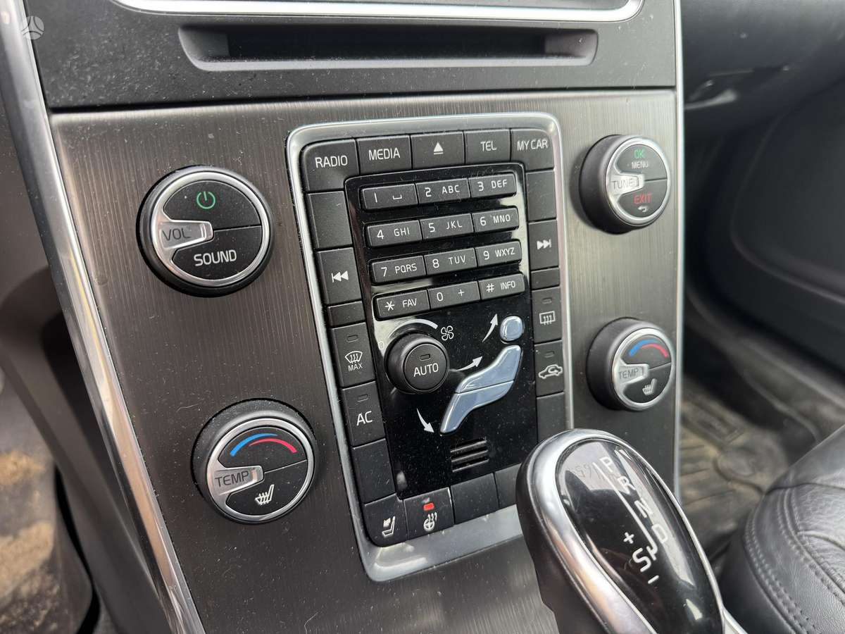 Volvo S60, 2.5 l., Седан
