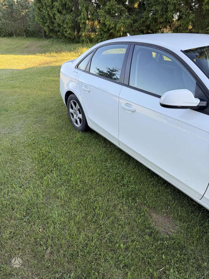 Audi A4, 2.0 l., Седан