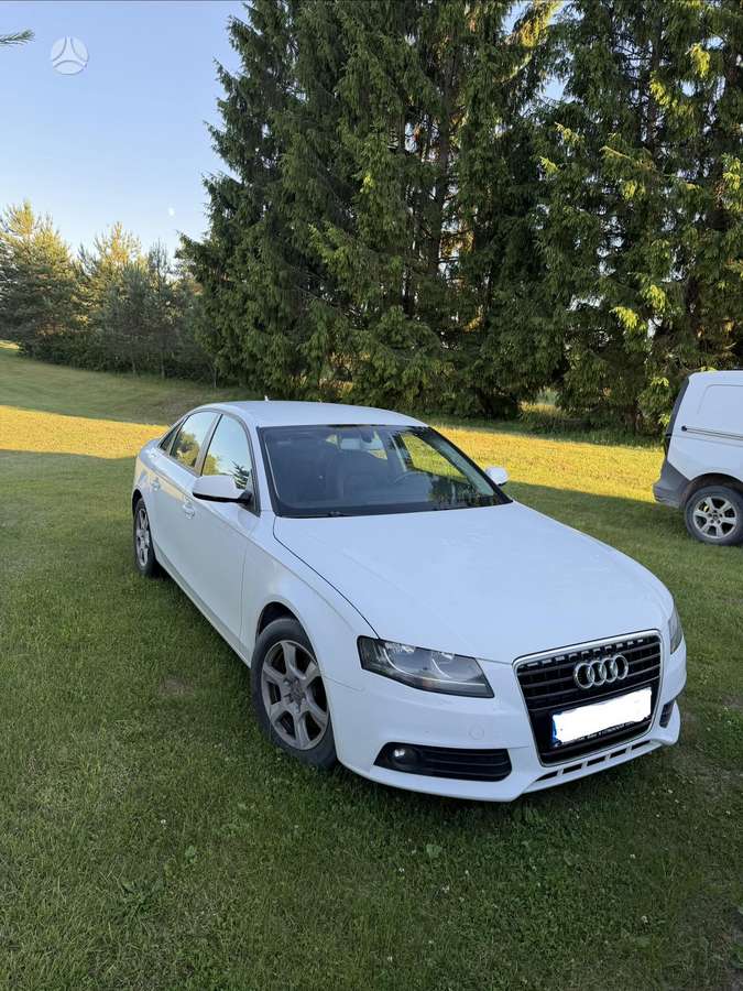 Audi A4, 2.0 l., Седан