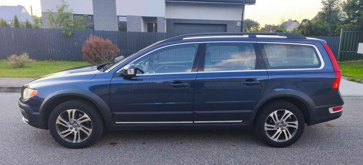 Volvo XC70, 2.0 l., wagon