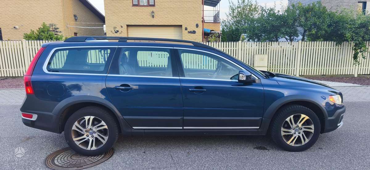Volvo XC70, 2.0 l., wagon