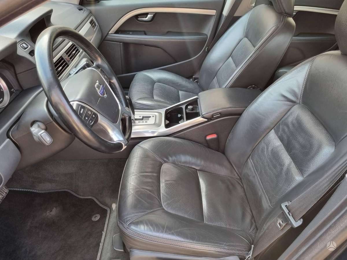 Volvo XC70, 2.0 l., wagon