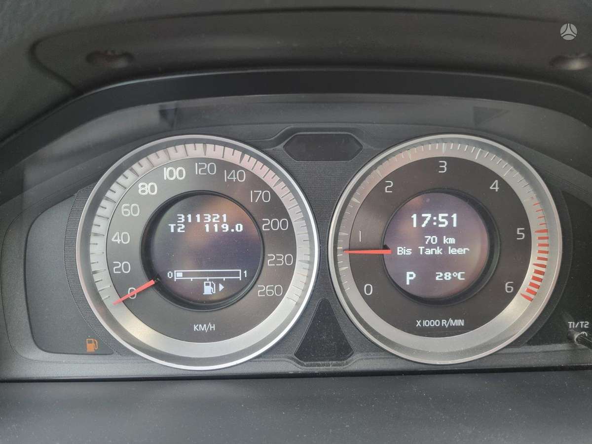 Volvo XC70, 2.0 l., wagon