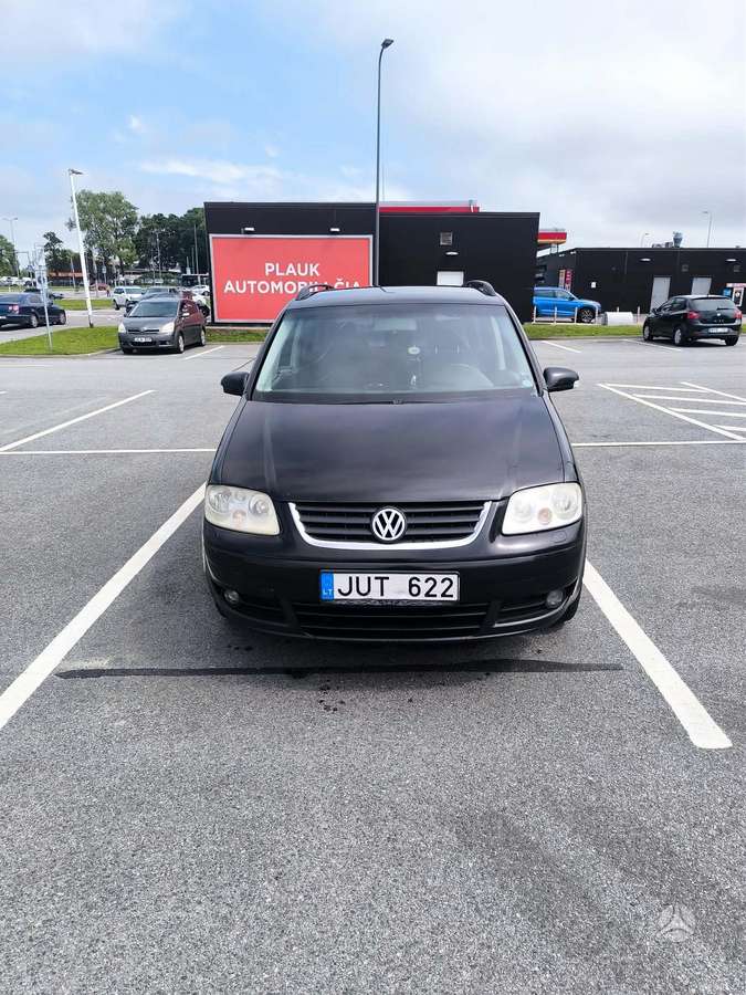 Volkswagen Touran - 3