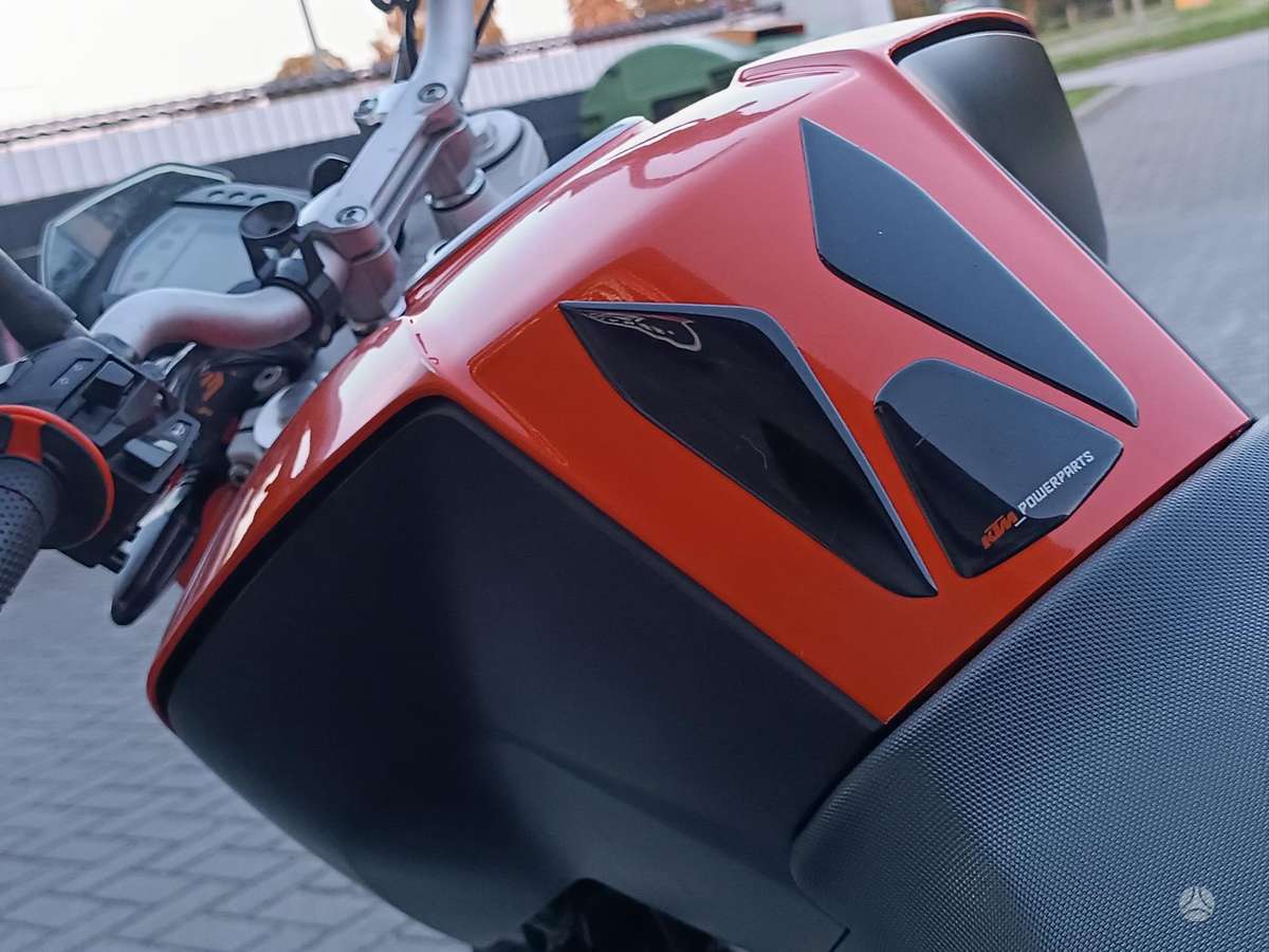 KTM Duke 125cc, street / classic
