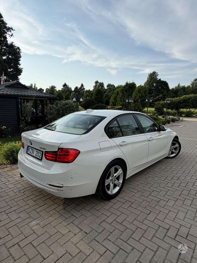 BMW 328, 2.0 l., Седан