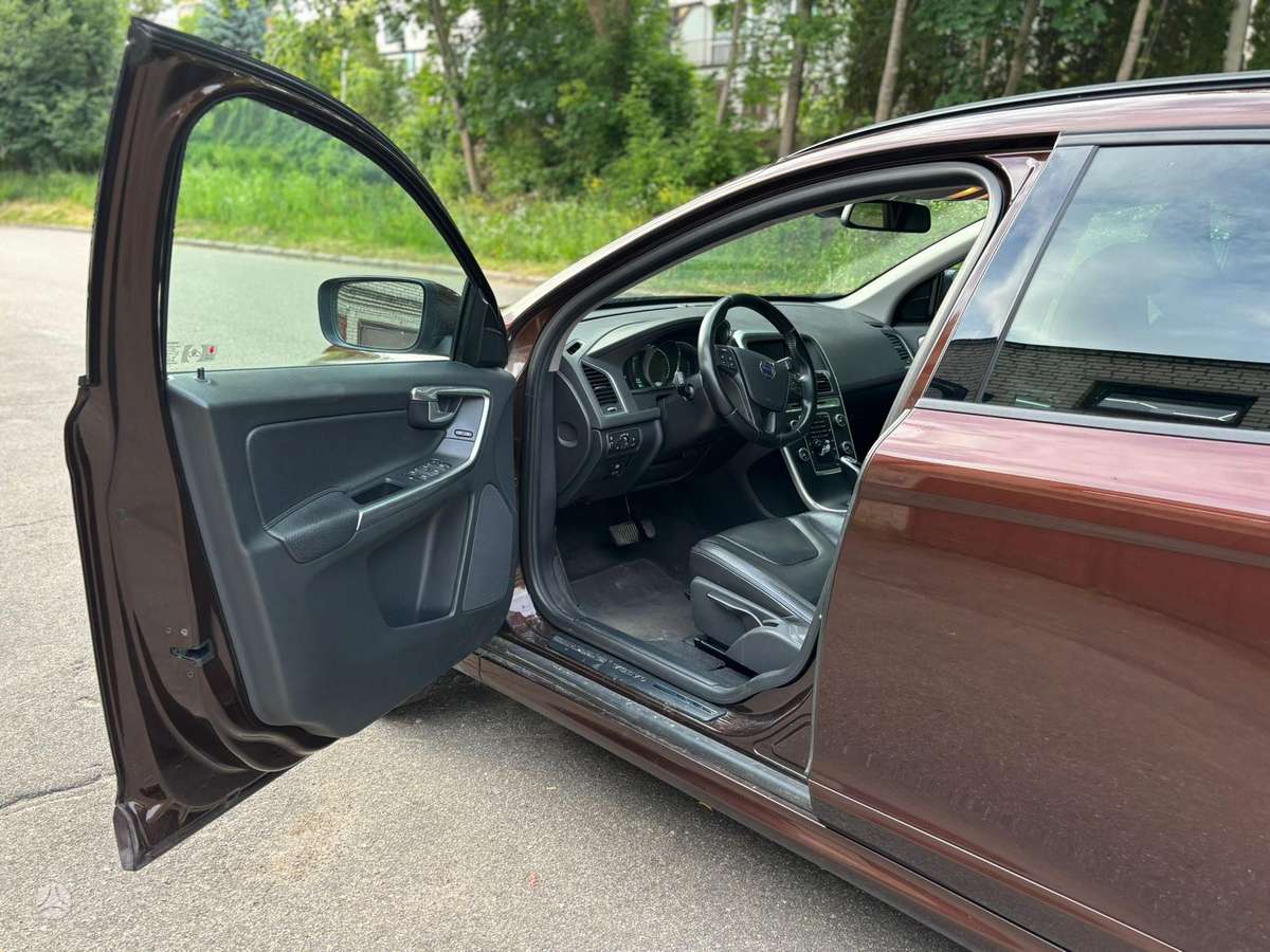Volvo XC60 - 8