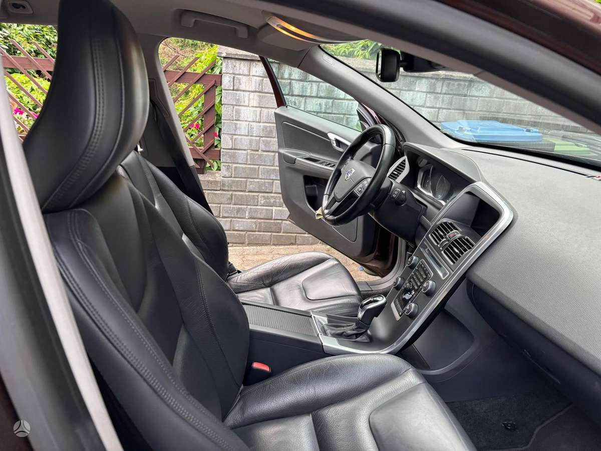 Volvo XC60 - 10