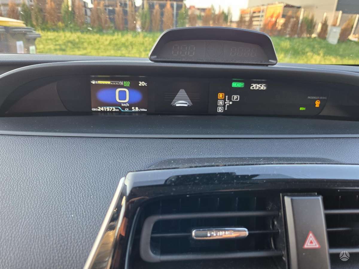 Toyota Prius - 7