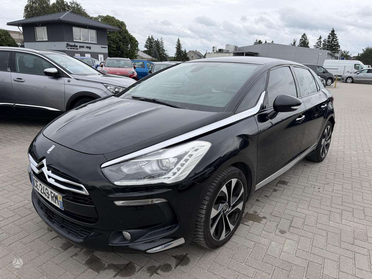 Citroen DS5, 2.0 l., hatchback