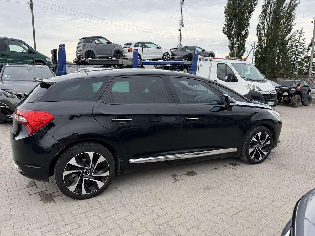 Citroen DS5, 2.0 l., Хэтчбек