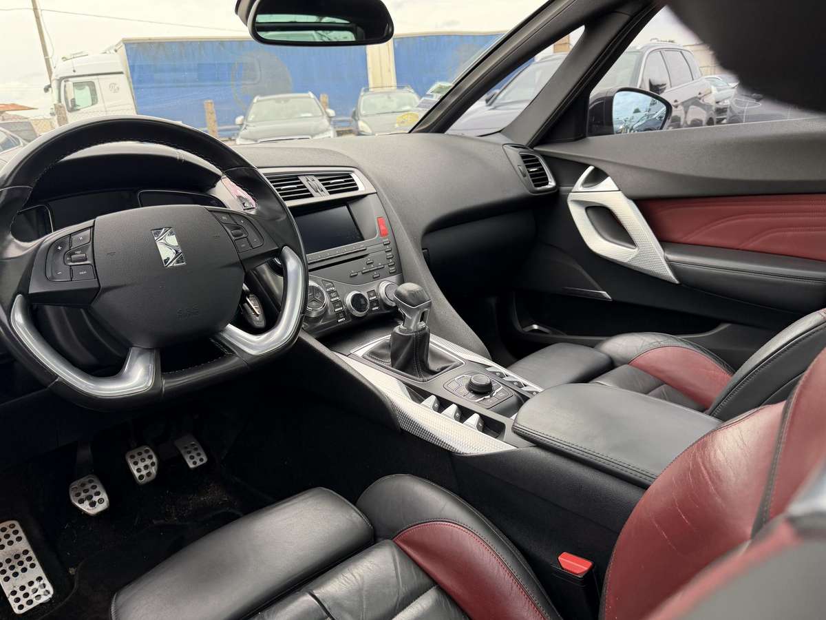 Citroen DS5, 2.0 l., hatchback