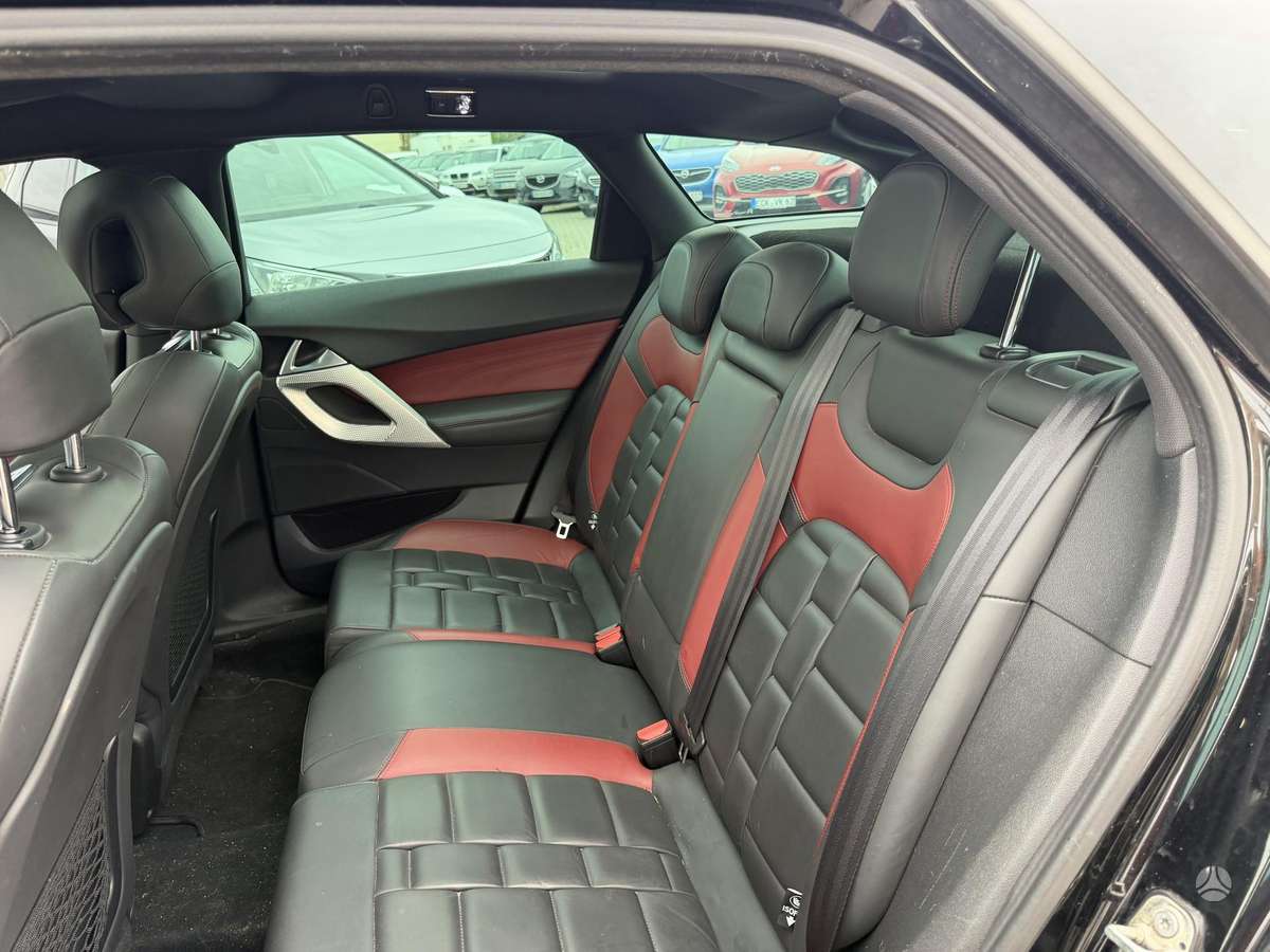 Citroen DS5, 2.0 l., Хэтчбек