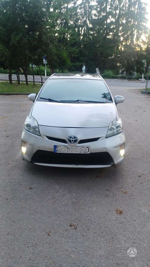 Toyota Prius - 1