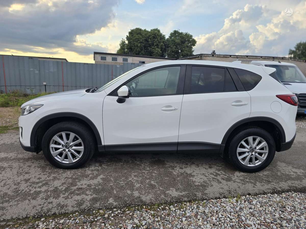 Mazda CX-5, 2.2 l., off-road / crossover