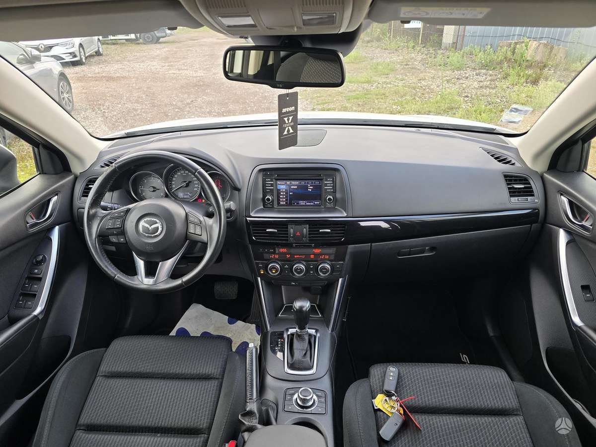 Mazda CX-5, 2.2 l., off-road / crossover