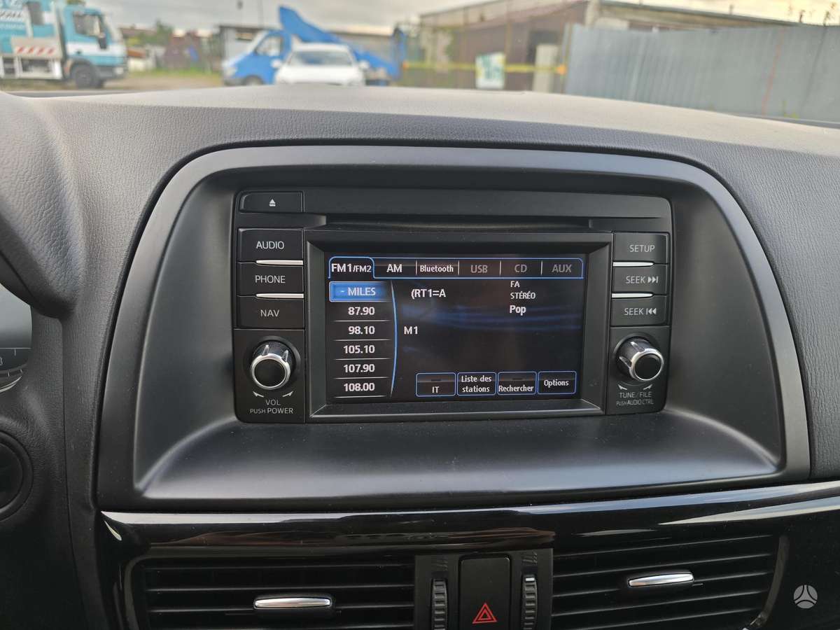 Mazda CX-5, 2.2 l., off-road / crossover