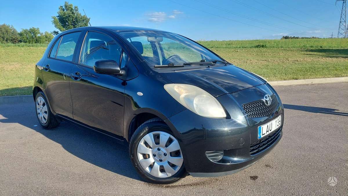 Toyota Yaris - 2