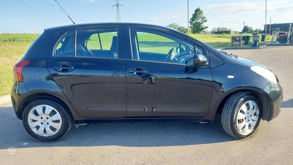 Toyota Yaris - 3