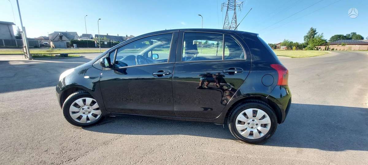 Toyota Yaris - 5