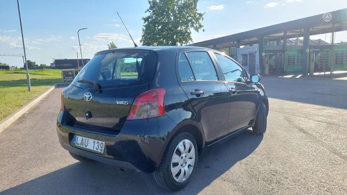 Toyota Yaris - 6