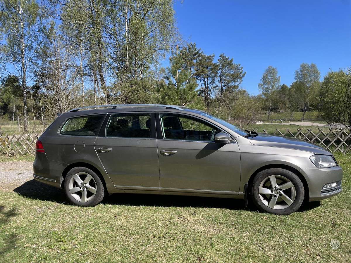 Volkswagen Passat - 2