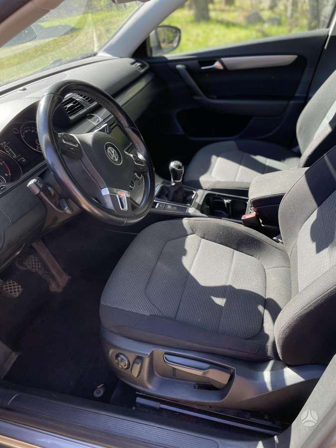 Volkswagen Passat - 6