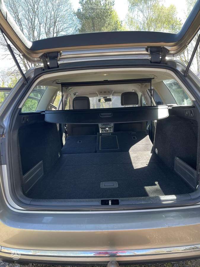 Volkswagen Passat - 10