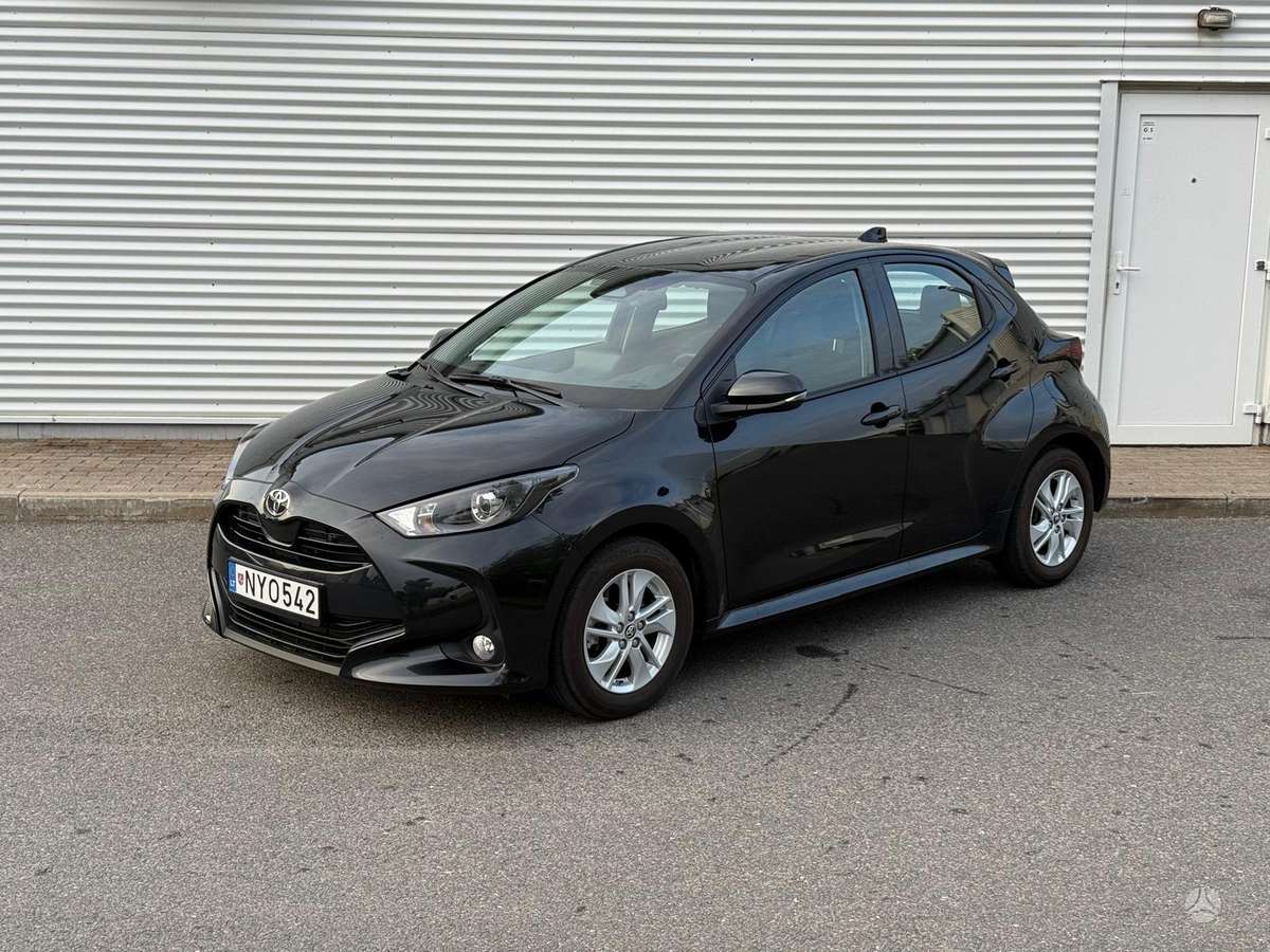 Toyota Yaris - 1