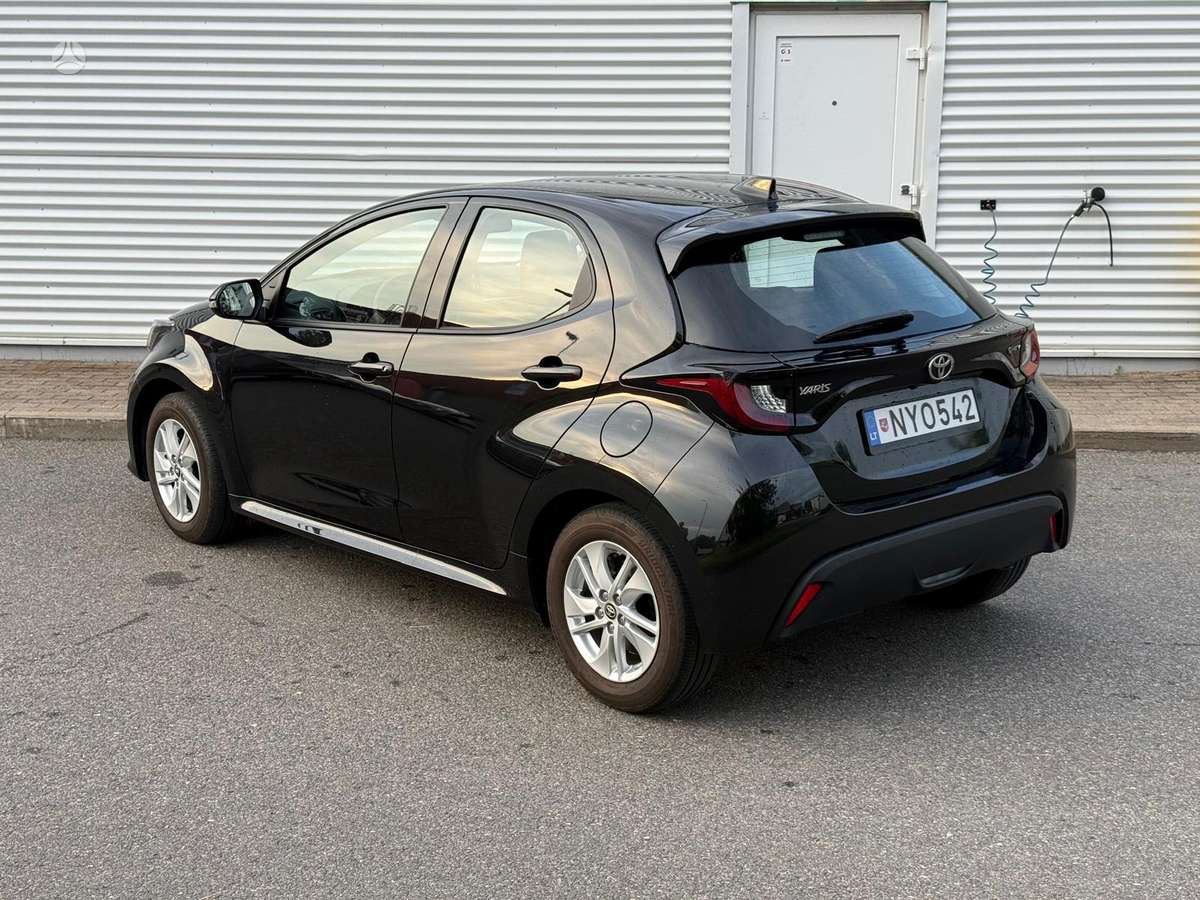 Toyota Yaris - 4
