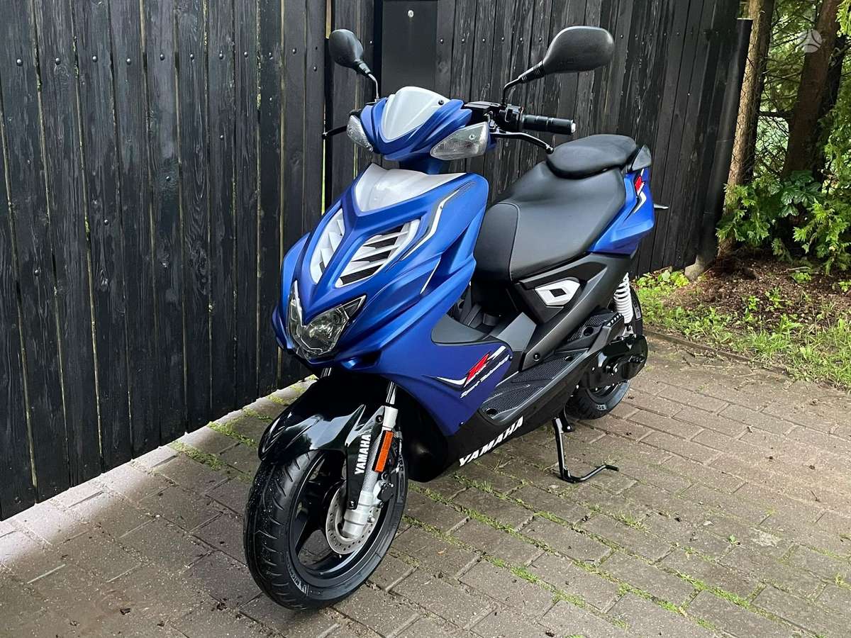 Yamaha Aerox 49cc, мотороллеры / мопеды