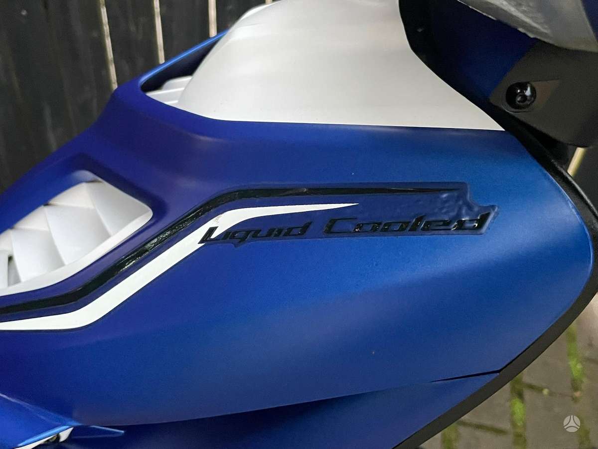 Yamaha Aerox 49cc, scooters / mopeds