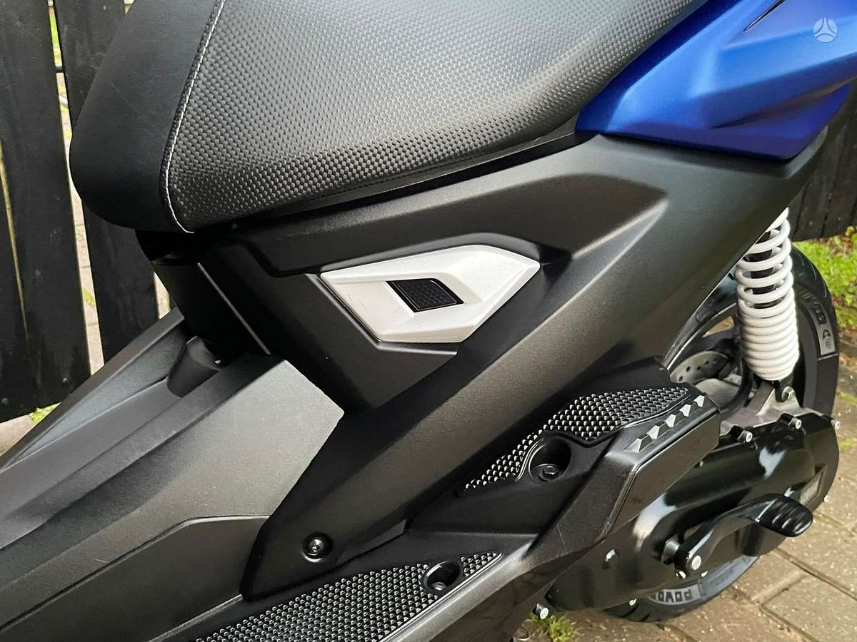 Yamaha Aerox 49cc, мотороллеры / мопеды