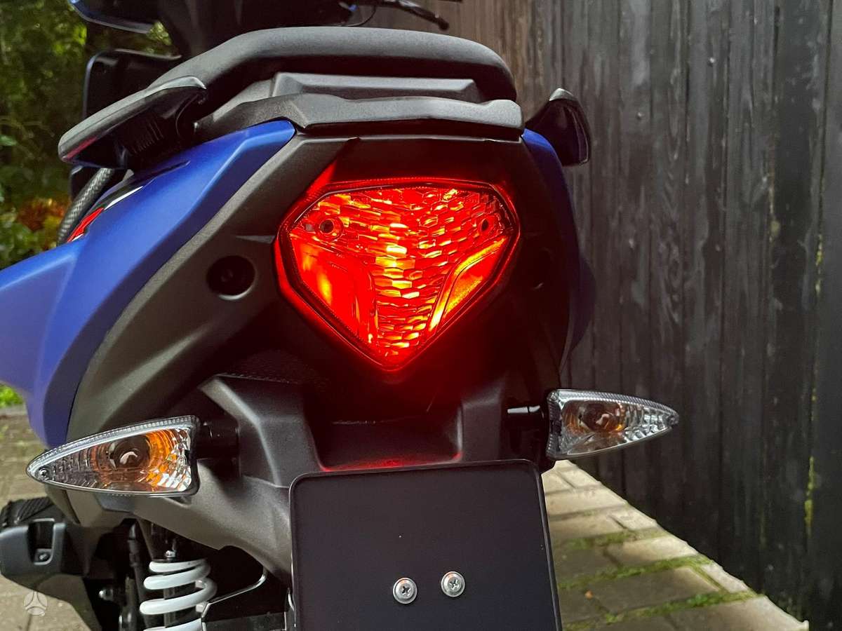 Yamaha Aerox 49cc, мотороллеры / мопеды