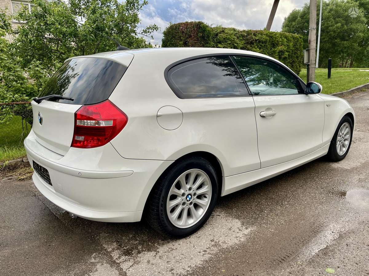 BMW 116, 1.6 l., hatchback