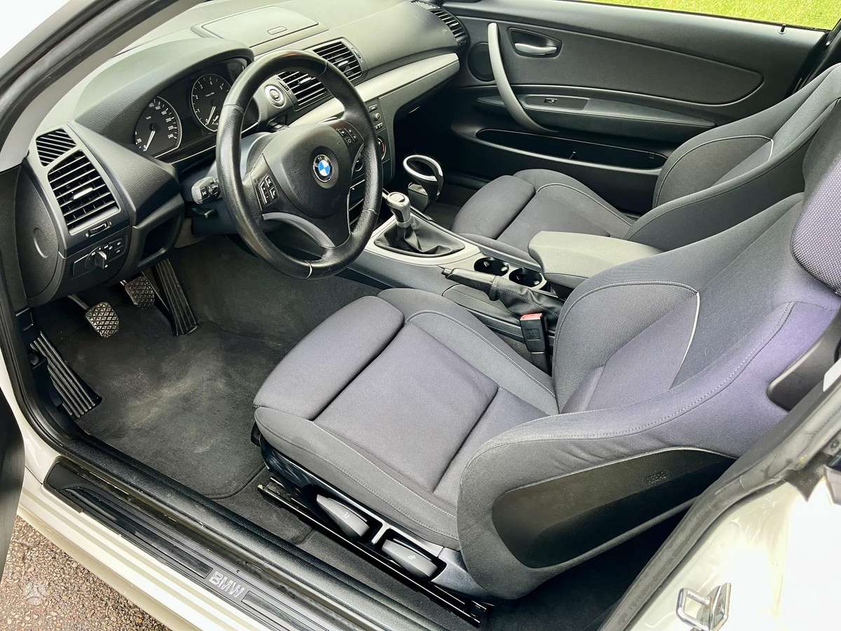BMW 116, 1.6 l., hatchback
