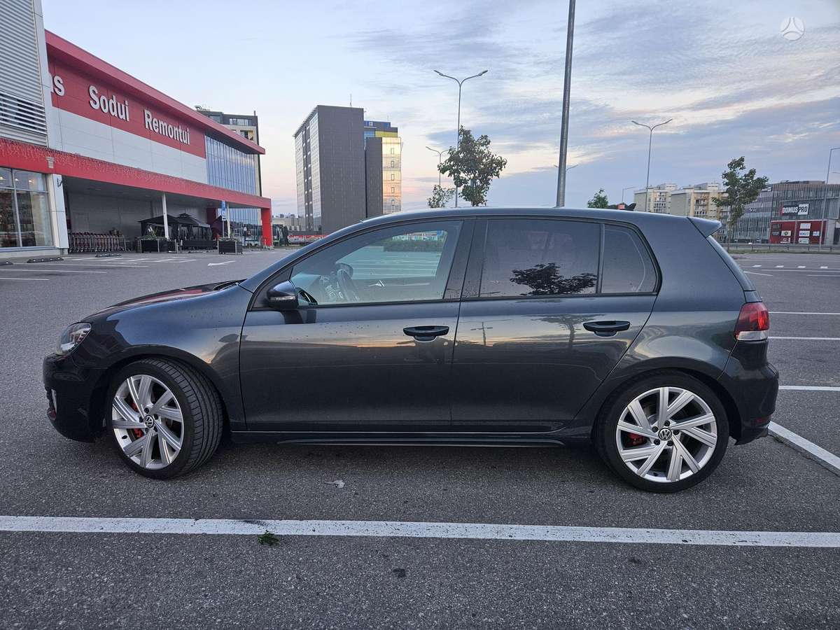 Volkswagen Golf, 2.0 l., hatchback