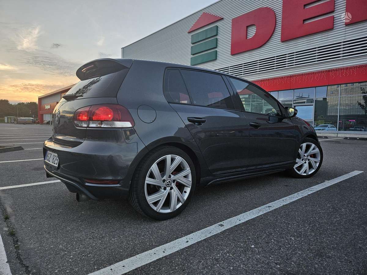 Volkswagen Golf, 2.0 l., hatchback