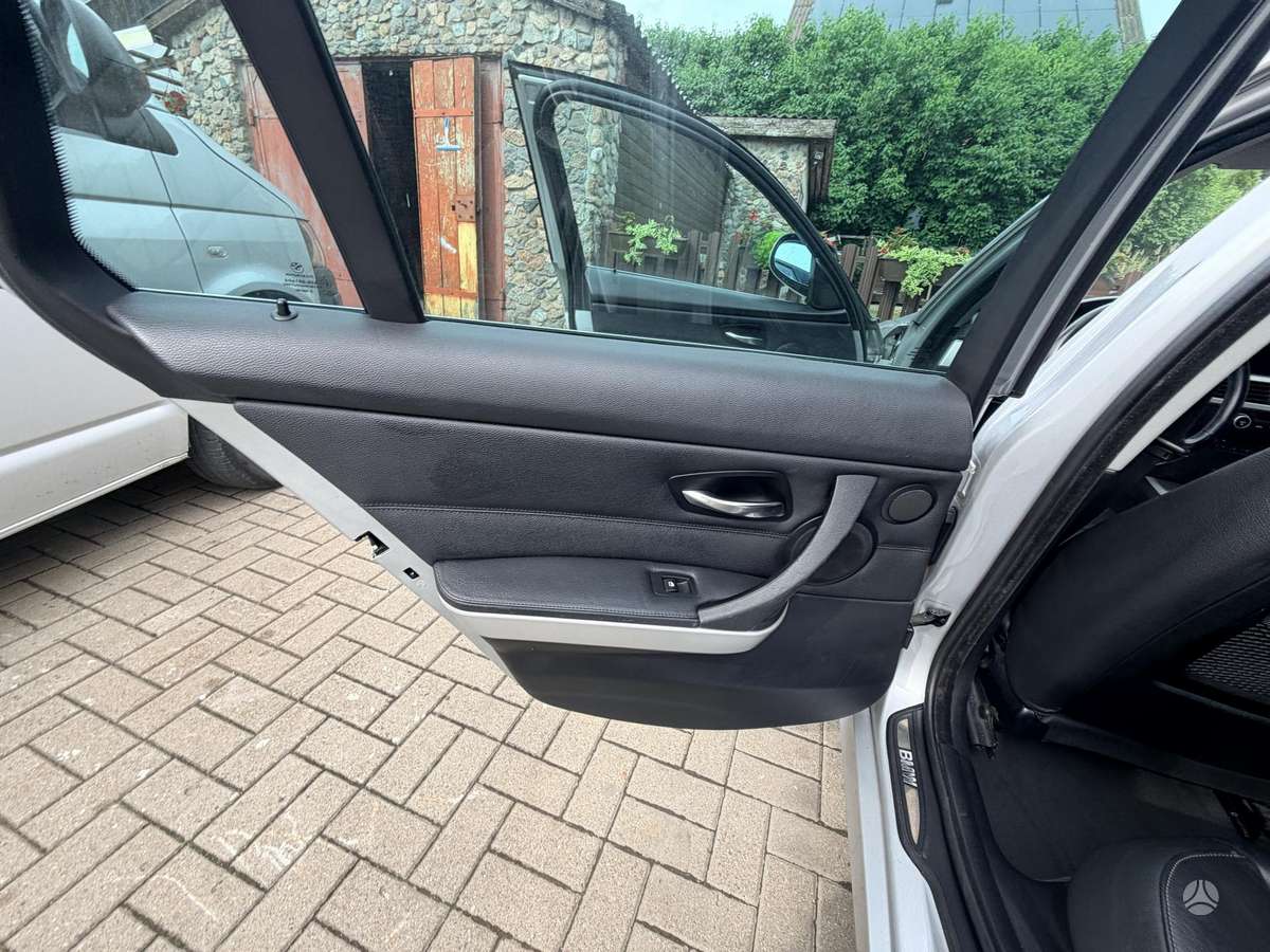 BMW 325, wagon
