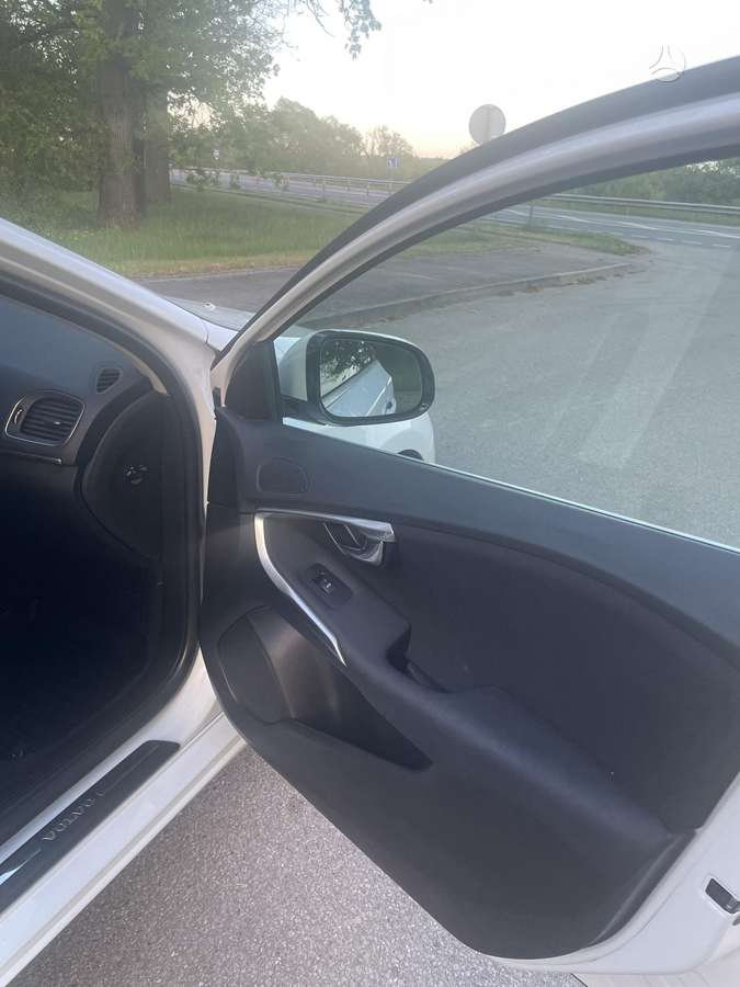 Volvo V40 - 10